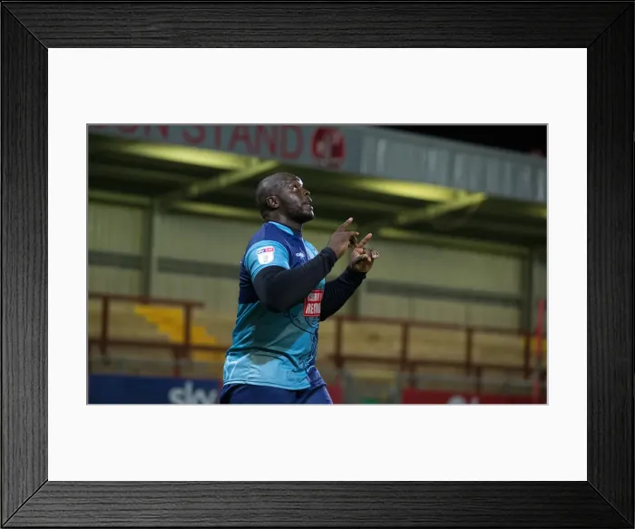 Framed Print : Powerful Showdown: Adebayo Akinfenwa's Unforgettable Performance for Wycombe Wanderers Against Fleetwood, October 2, 2018