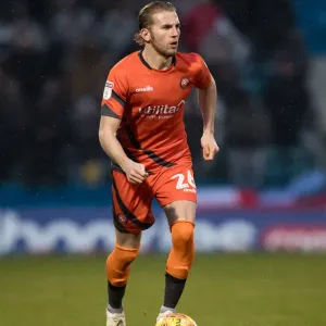 Determined Battle: Jason McCarthy vs Gillingham at Wycombe Wanderers, 15/12/18