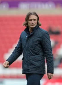 Sunderland Prints: Gareth Ainsworth Faces Off Against Sunderland: Wycombe Wanderers vs Sunderland (17/11/18)