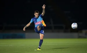 The Checkatrade Trophy Prints: Sam Saunders of Wycombe Wanderers Faces Off Against Fulham U21s, September 18, 2018